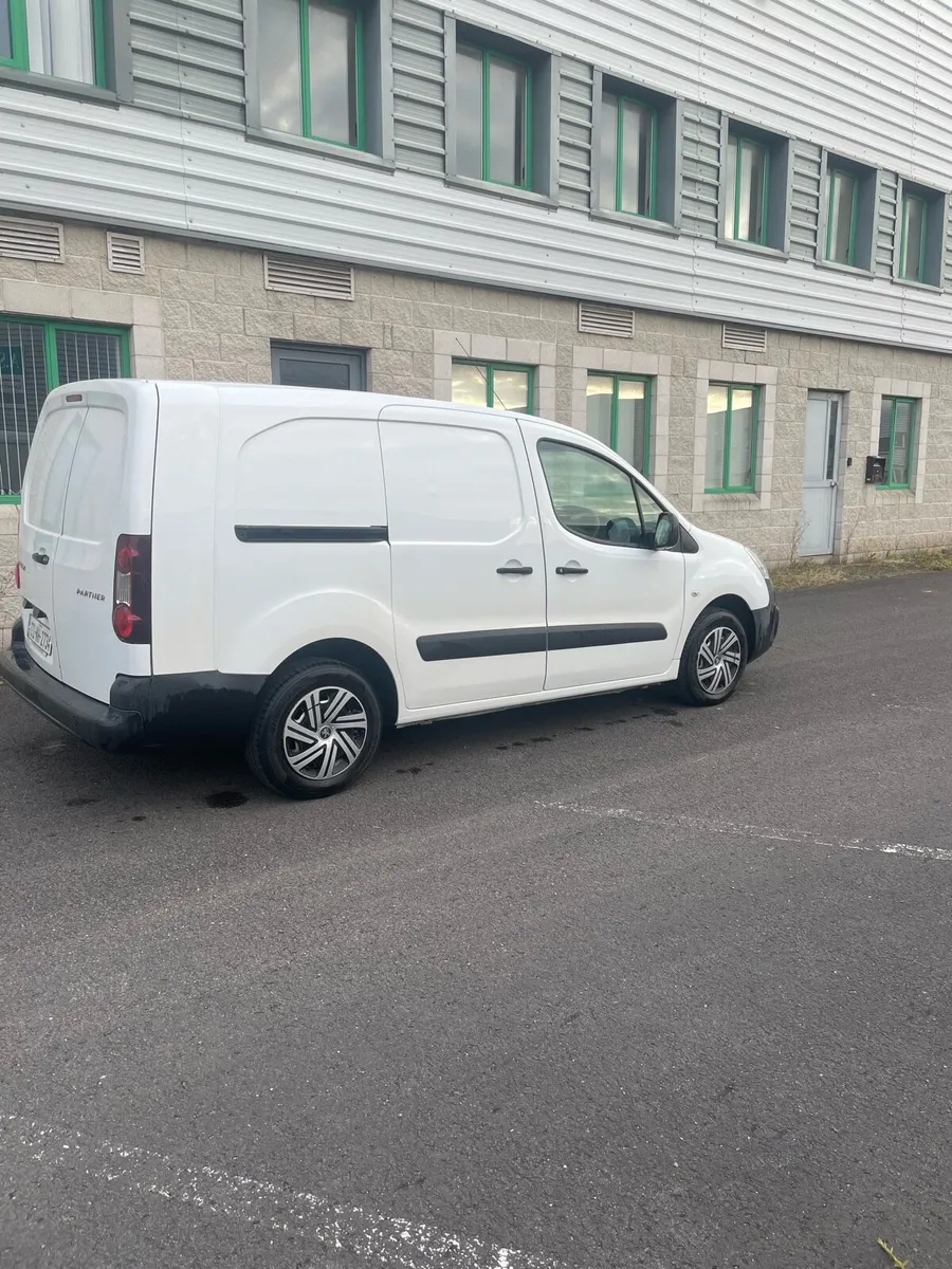 Peugeot Partner Van - Image 2