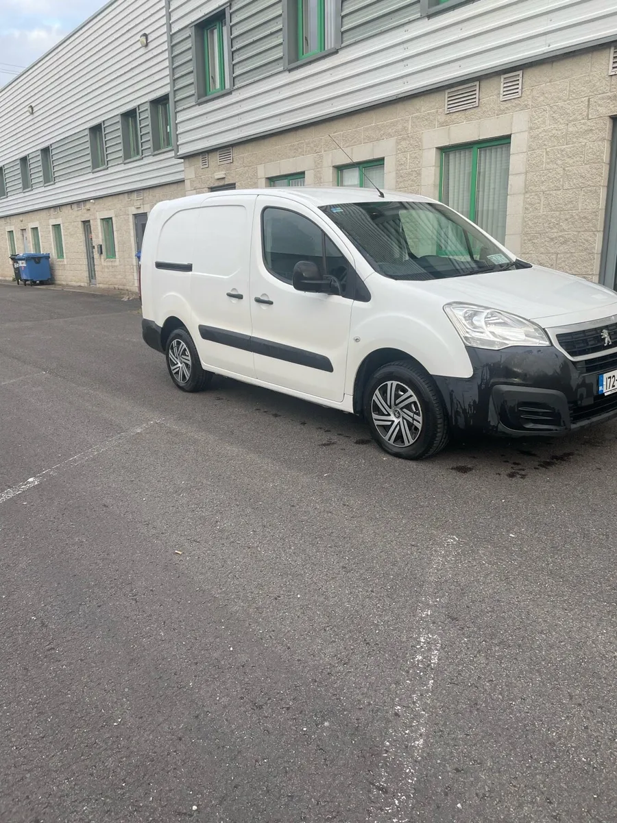 Peugeot Partner Van - Image 4