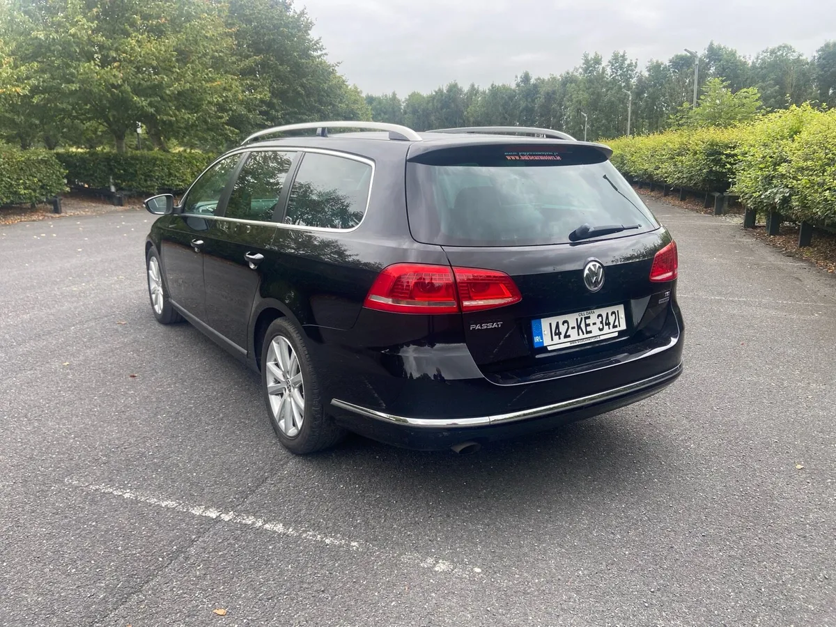 2014 Volkswagen Passat 1.4 R-Line Auto Estate - Image 2