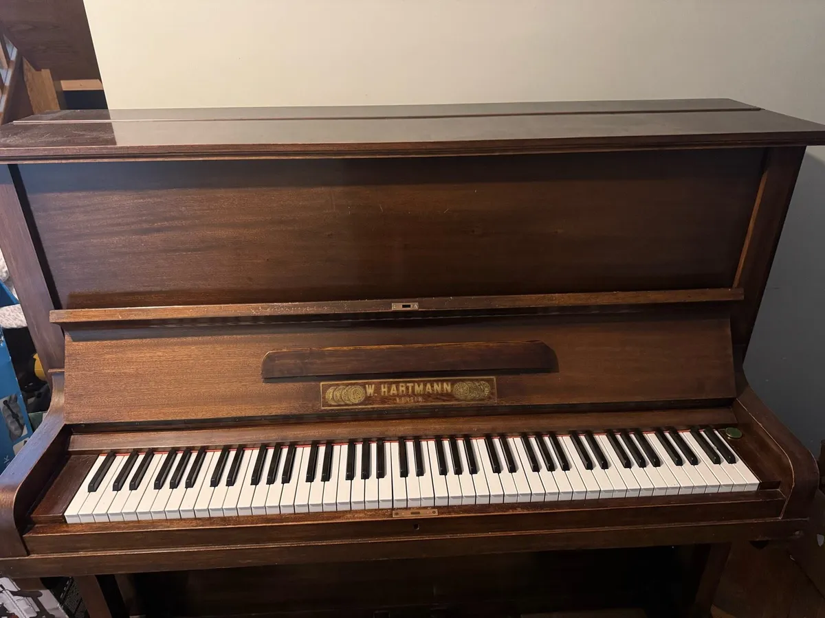 Piano - Image 2