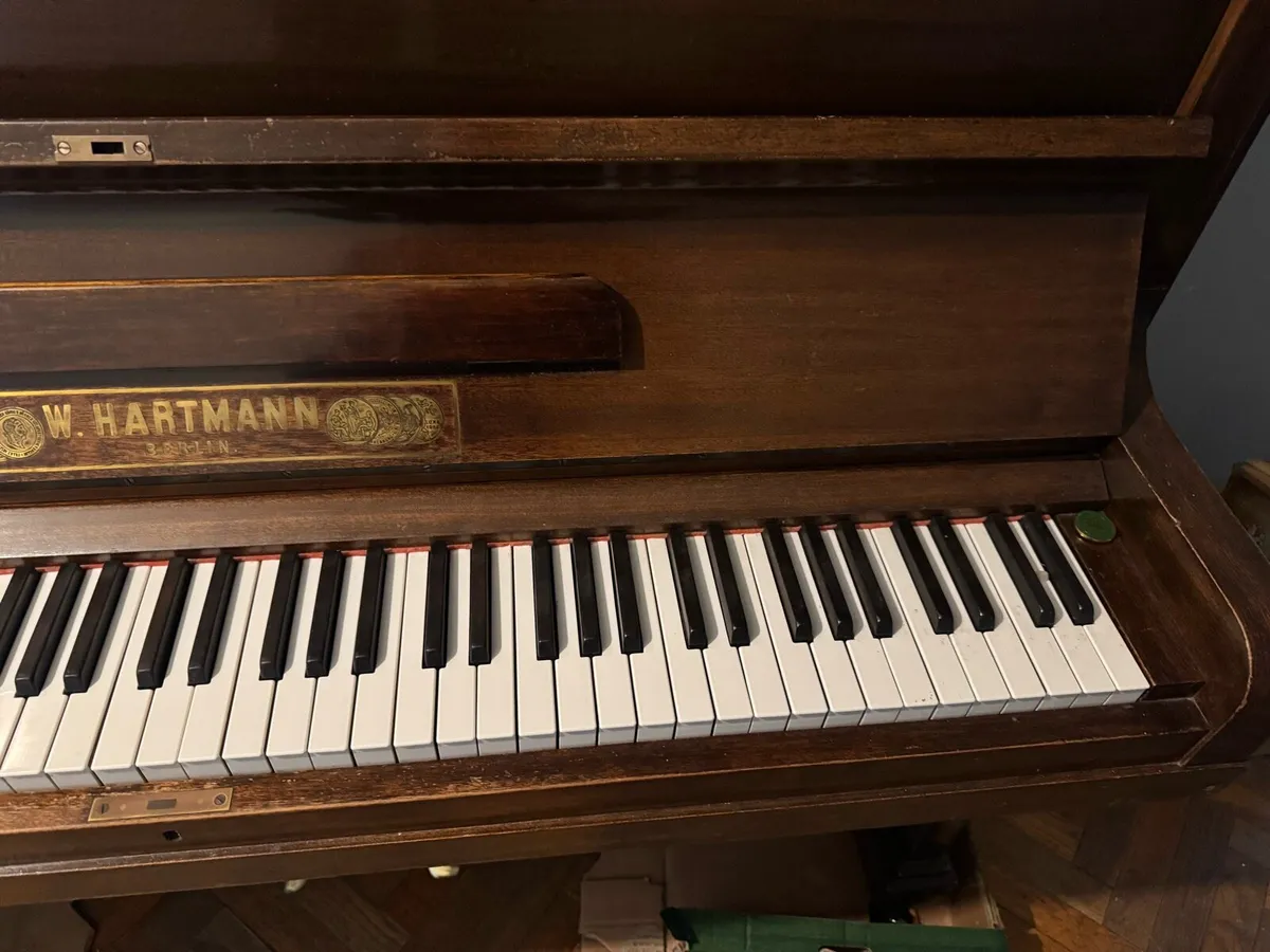 Piano - Image 4