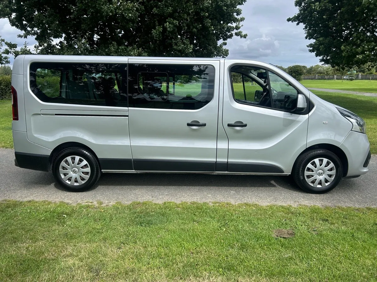 Renault Traffic 9 Seater!!! 2019 - Image 2
