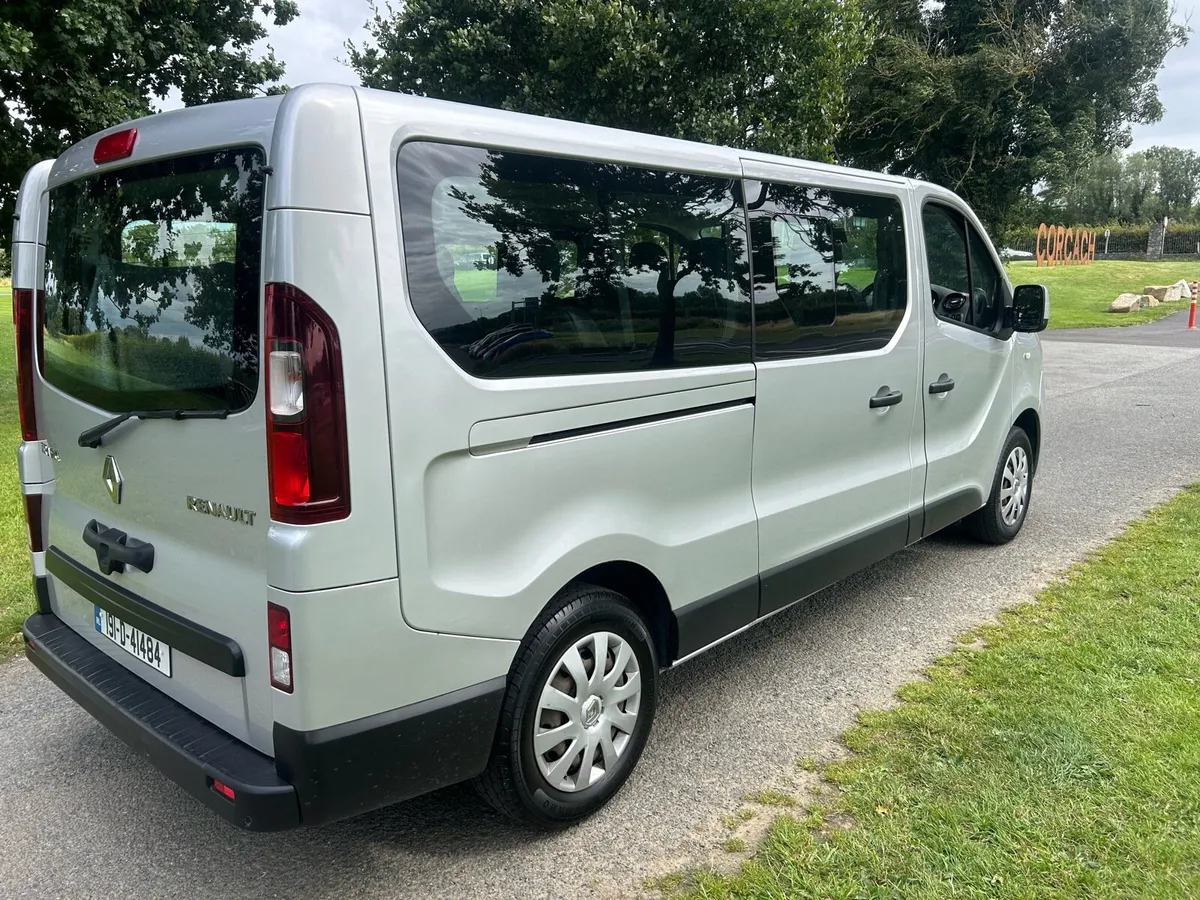 Renault Traffic 9 Seater!!! 2019 - Image 4