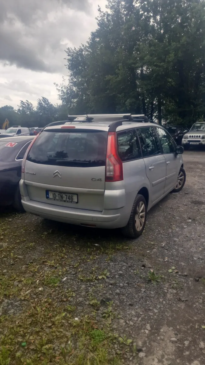 Citroen C4 2010 automatic - Image 2
