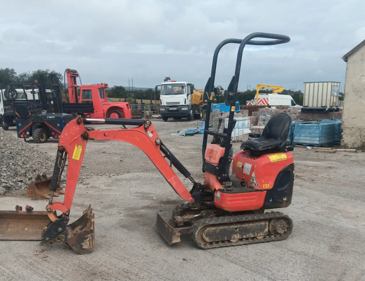 2016 Kubota micro digger - Image 1