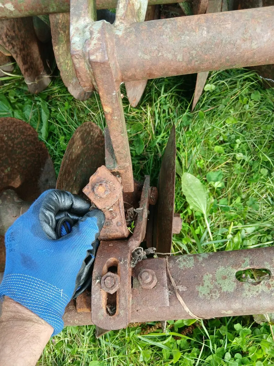 8ft disc harrow - Image 1