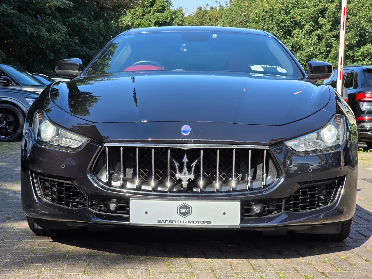 2019 MASERATI GHIBLI 3.0 DV6 RIBELLE AUTO. - Image 4