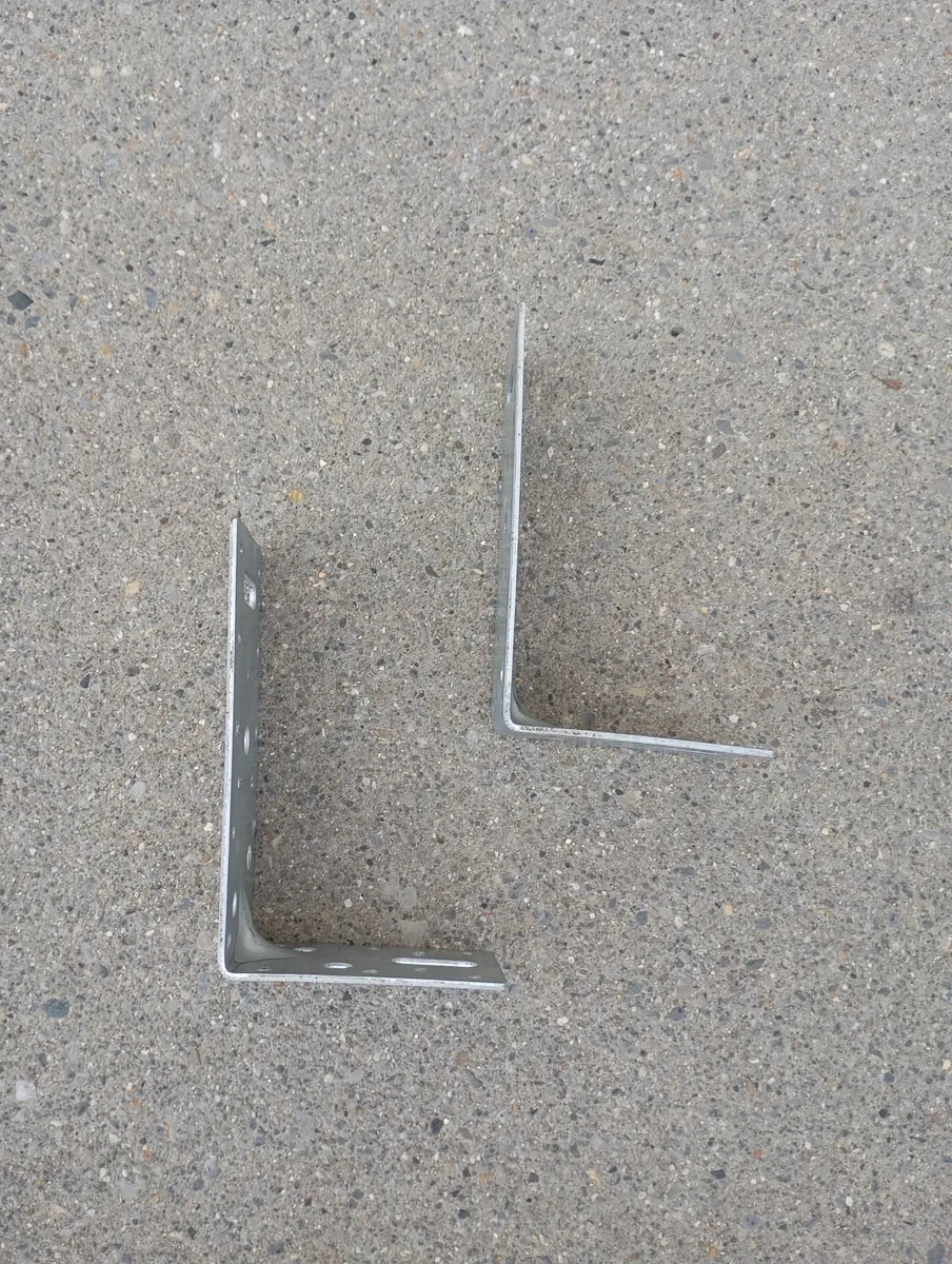 145mm x 90mm Angle Brackets - Image 2