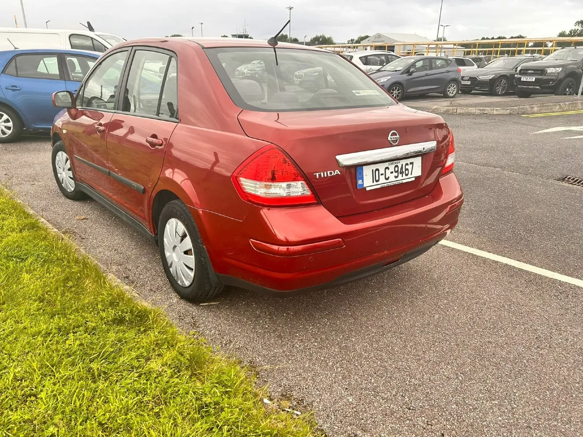 Nissan Tiida 2010 - Image 2