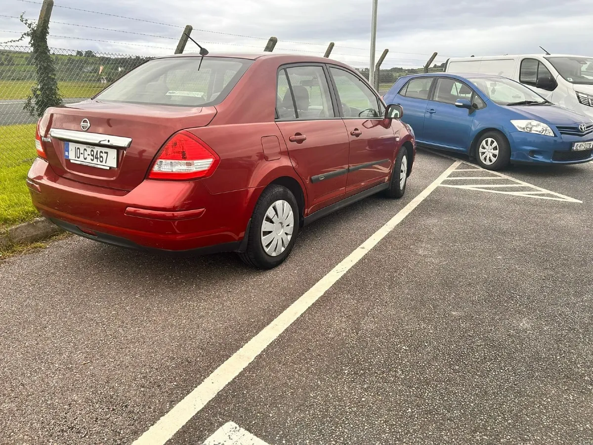 Nissan Tiida 2010 - Image 4