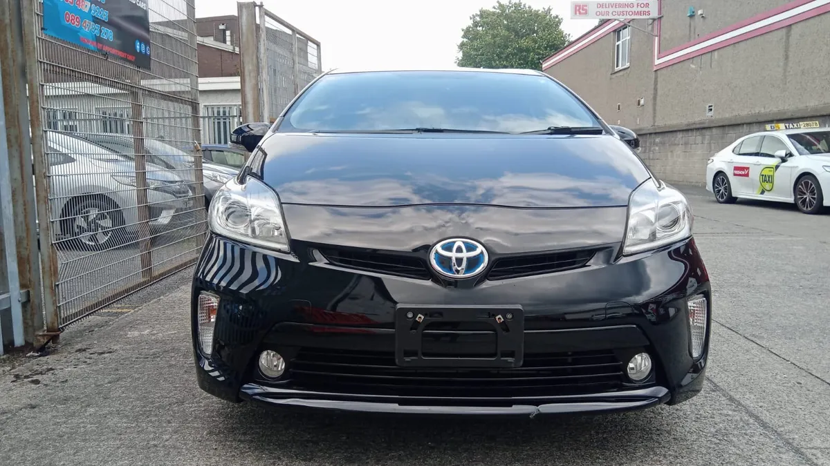 2013 hybrid ( low miles ) - Image 1