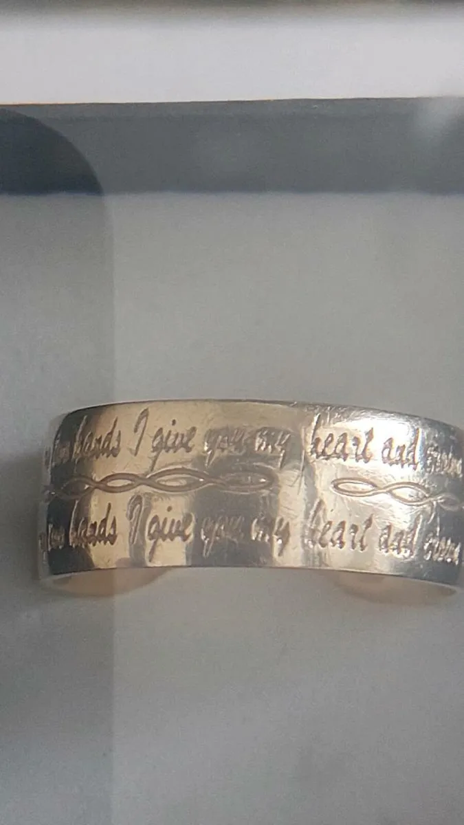9ct gold ring - Image 4