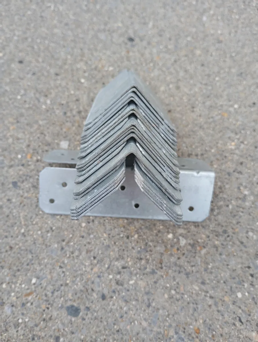 120mm x 37mm Angle Brackets - Image 1