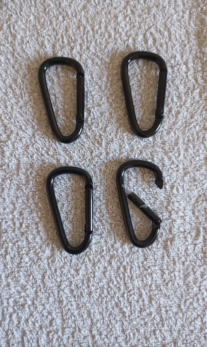 Black Carabineer Clips