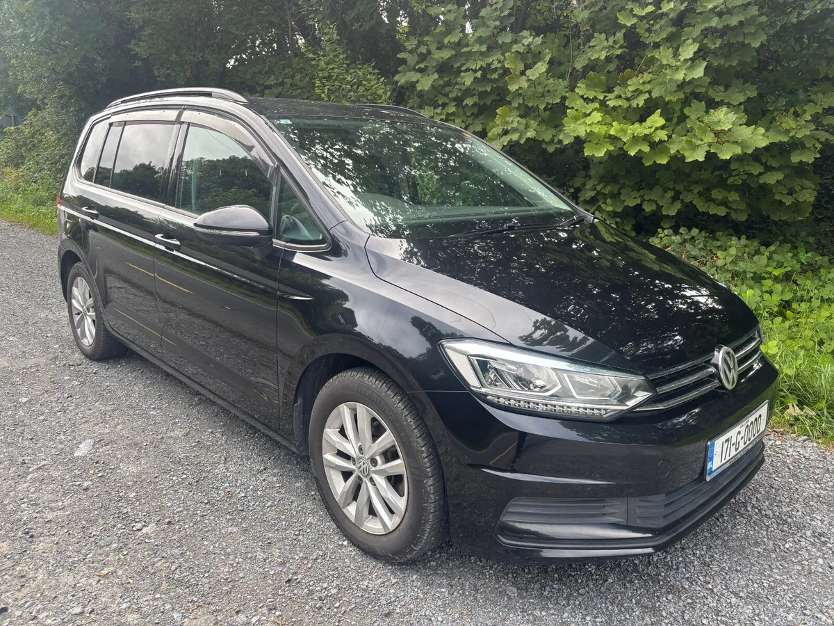 Volkswagen Touran 7 seater TSI DSG 2017 - Image 4