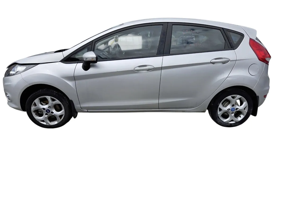 2012 FORD FIESTA For Breaking/Dismantling - Image 4