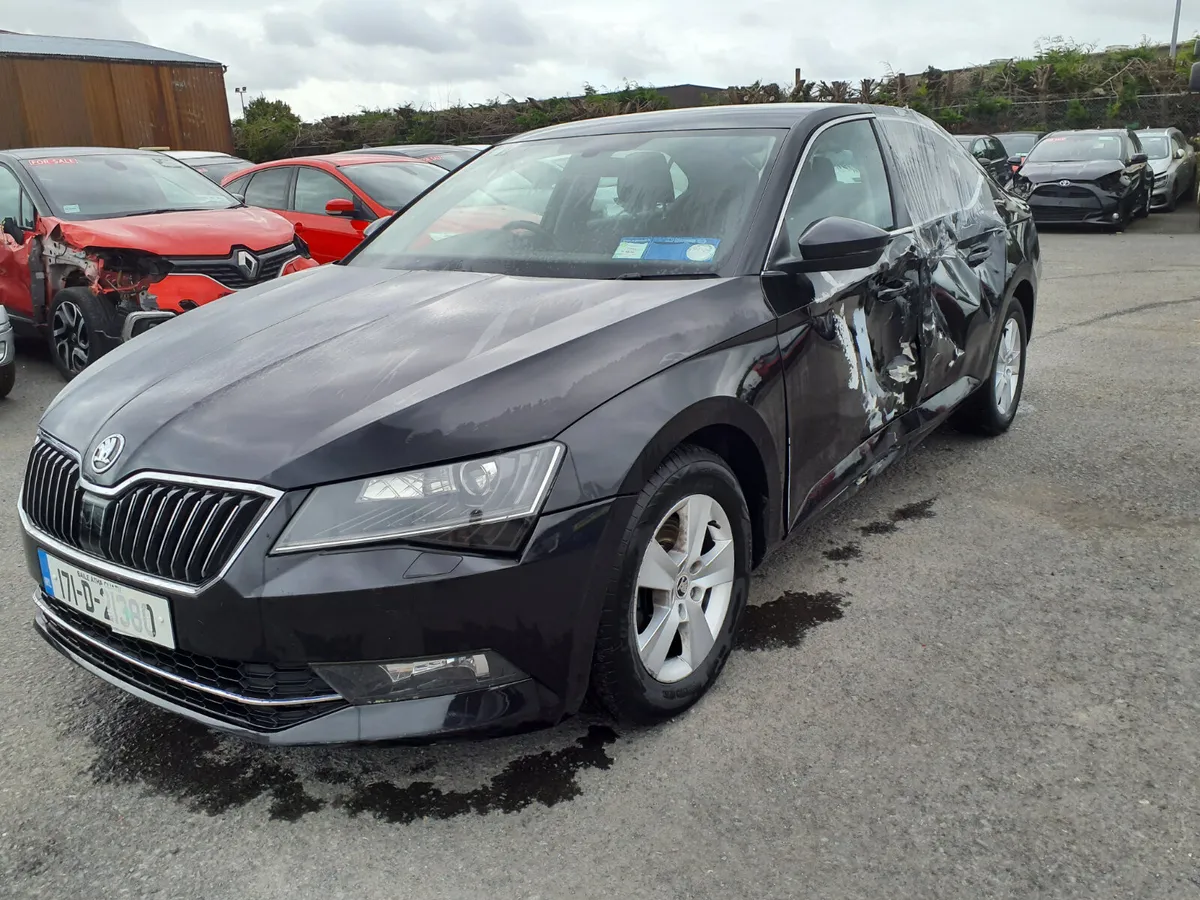 2017 skoda superb - Image 2