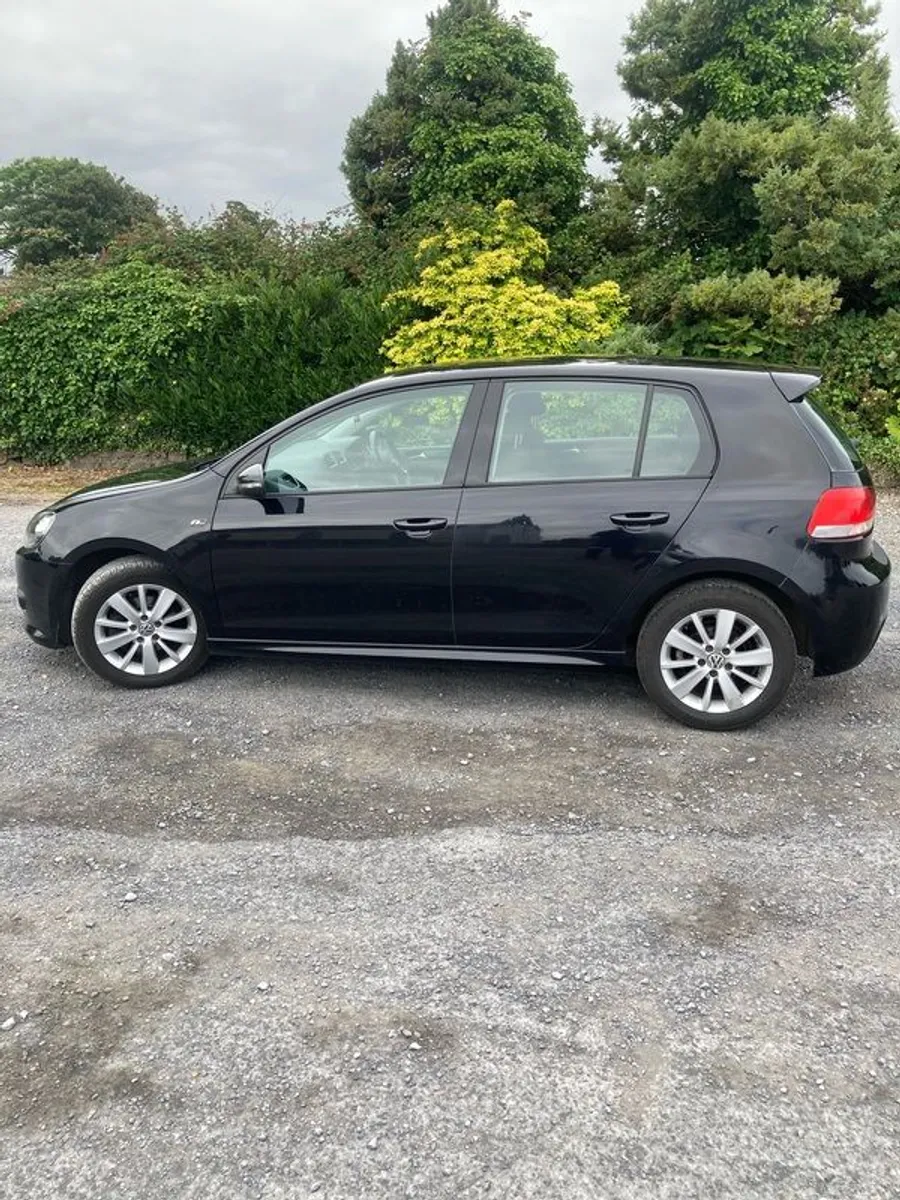 2012 Volkswagen Golf - Image 1
