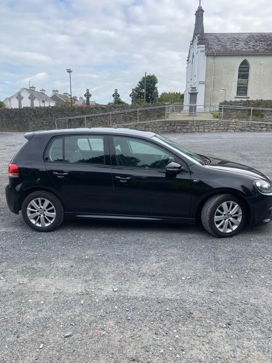 2012 Volkswagen Golf - Image 3