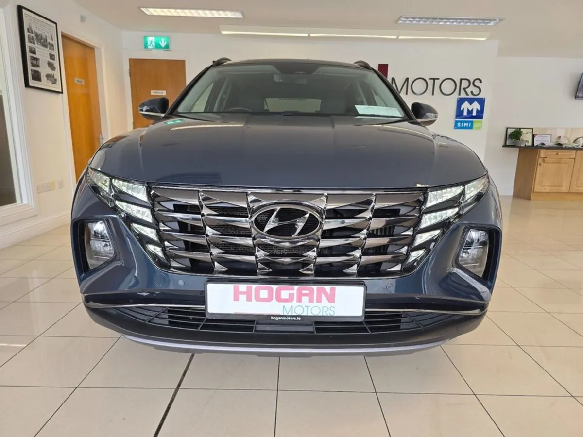 Hyundai Tucson Executive Plus Hybrid HEV Automatic - Image 2
