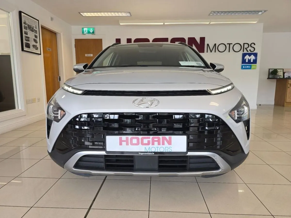 Hyundai Bayon Executive Plus 5DR Mega Spec - Image 2