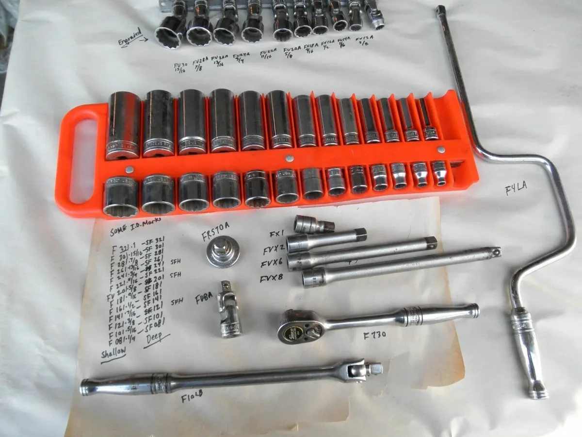 VINTAGE SNAP ON 3/8 DRIVE LOT - Image 1
