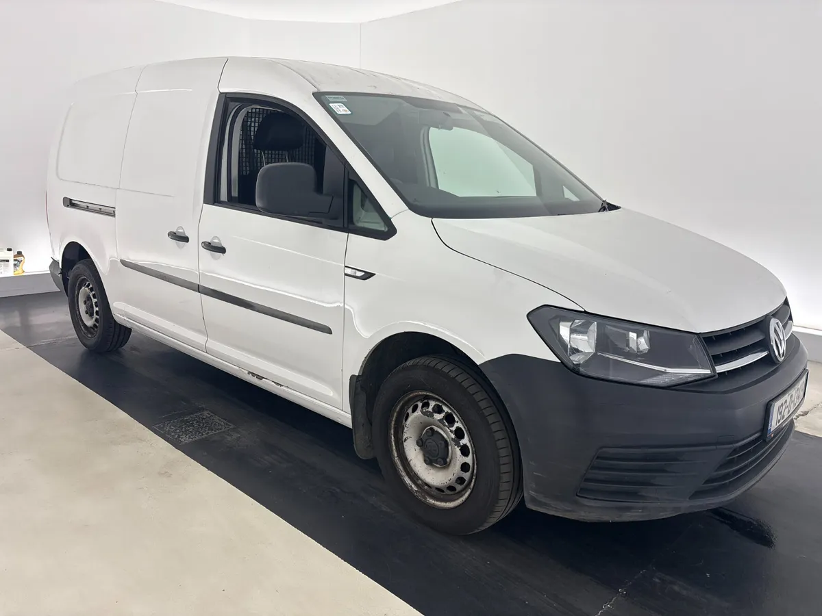 2019 Volkswagen Caddy in Auction - Image 2