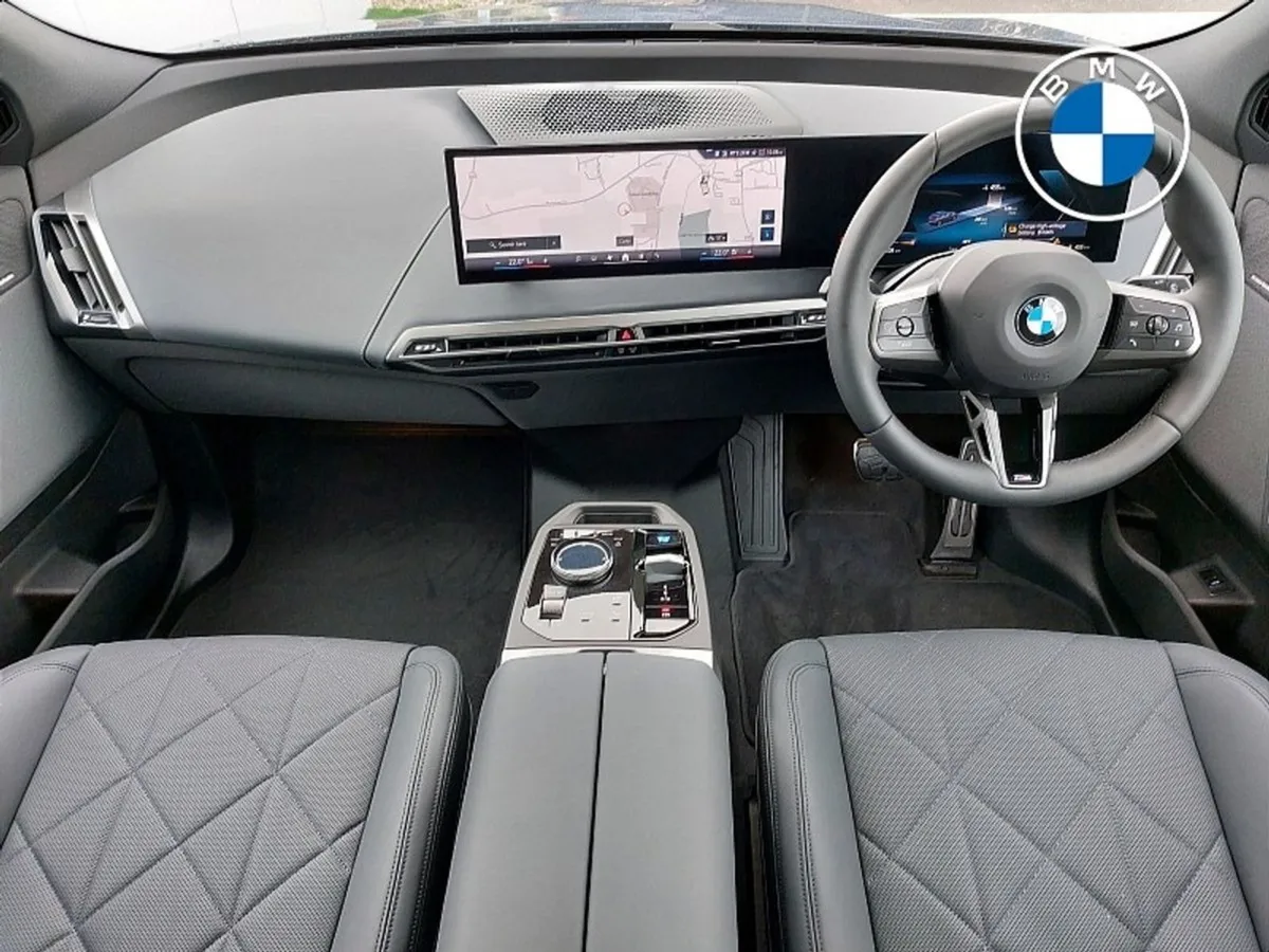 BMW IX Xdrive45 M Sport - Image 4