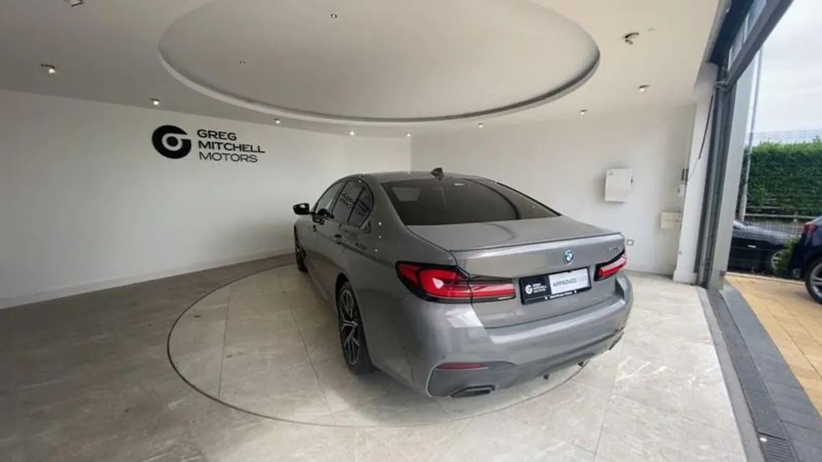 BMW 5 Series 530e M Sport 4dr Auto - Image 3