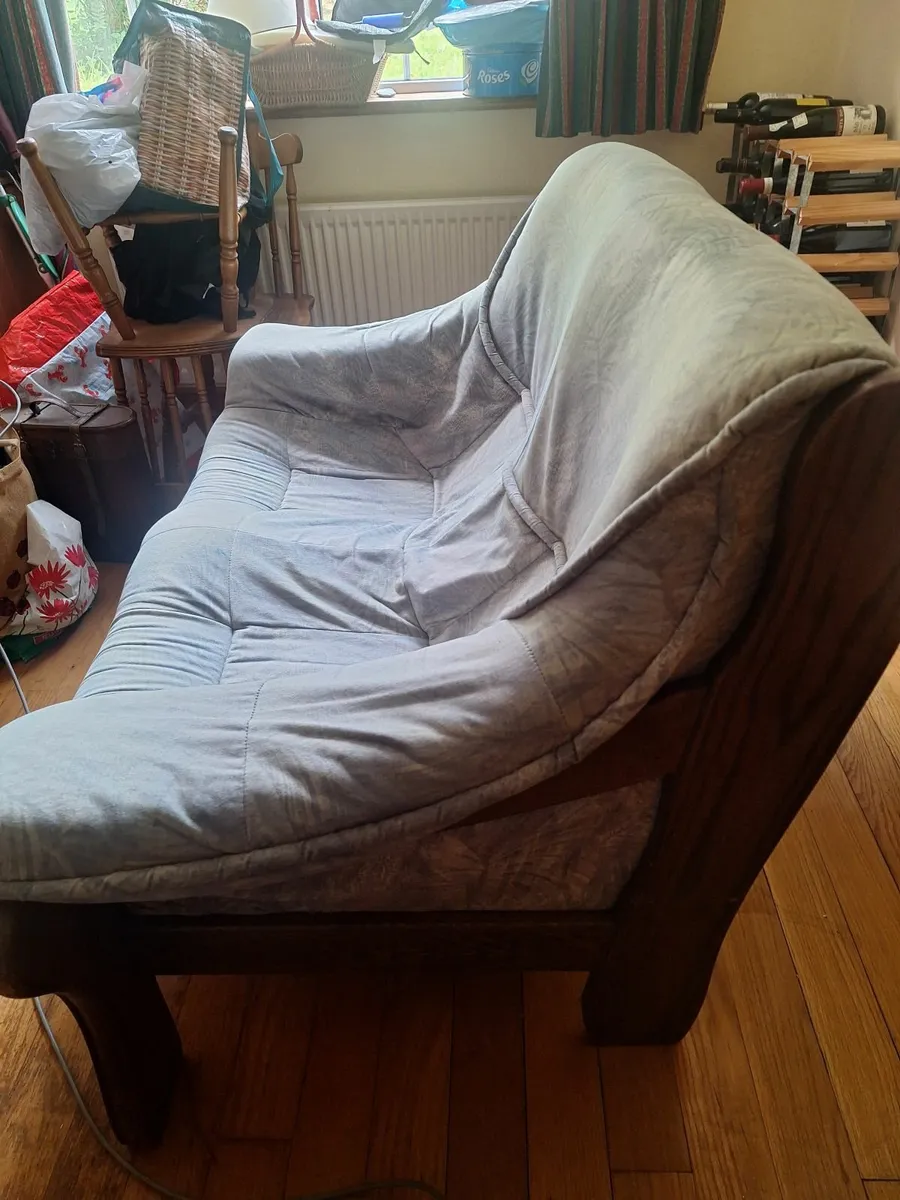 2 seater couch - Image 1