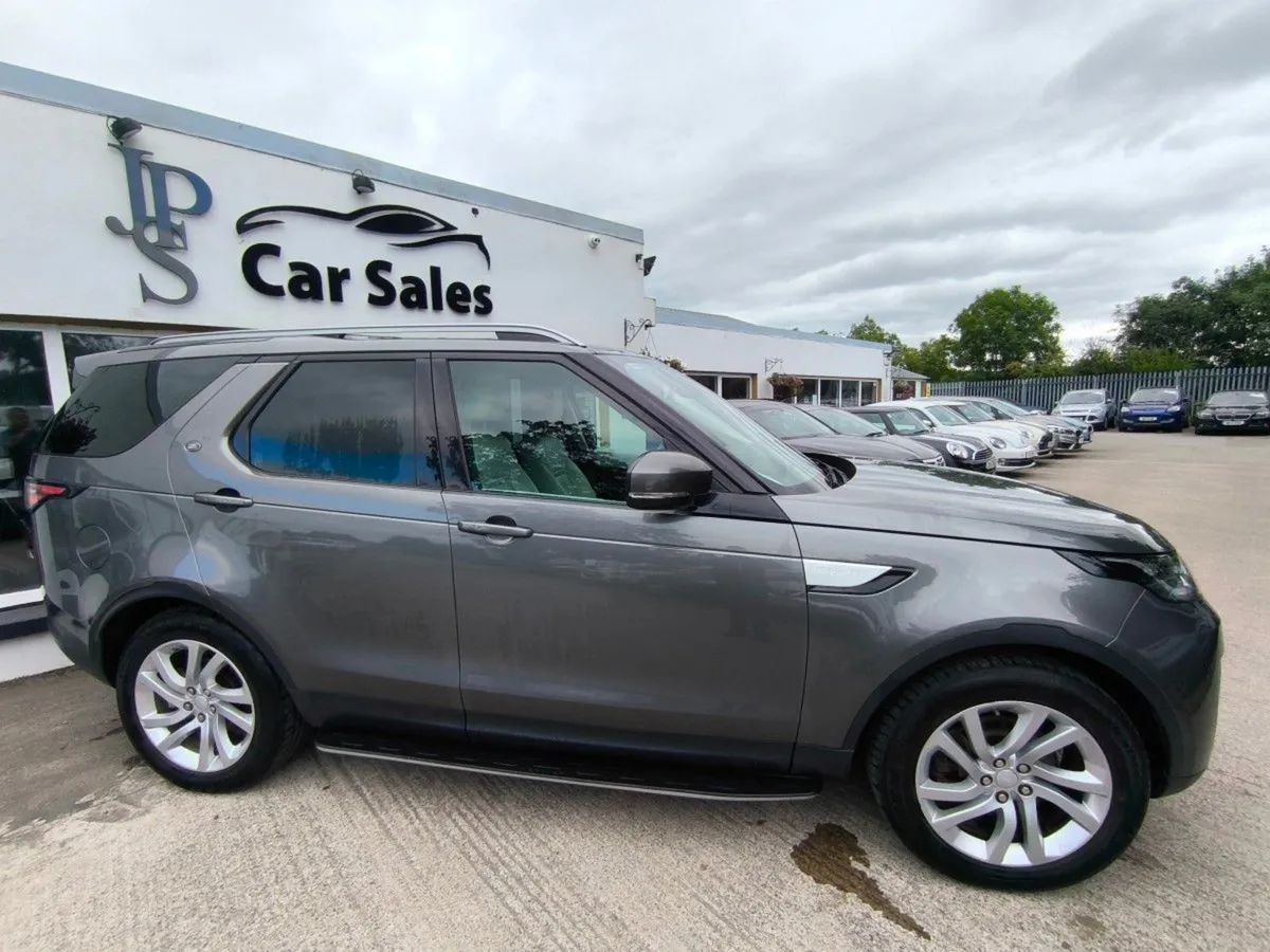 Land Rover Discovery TD4 180 PS 4WD Auto HSE FSH - Image 4