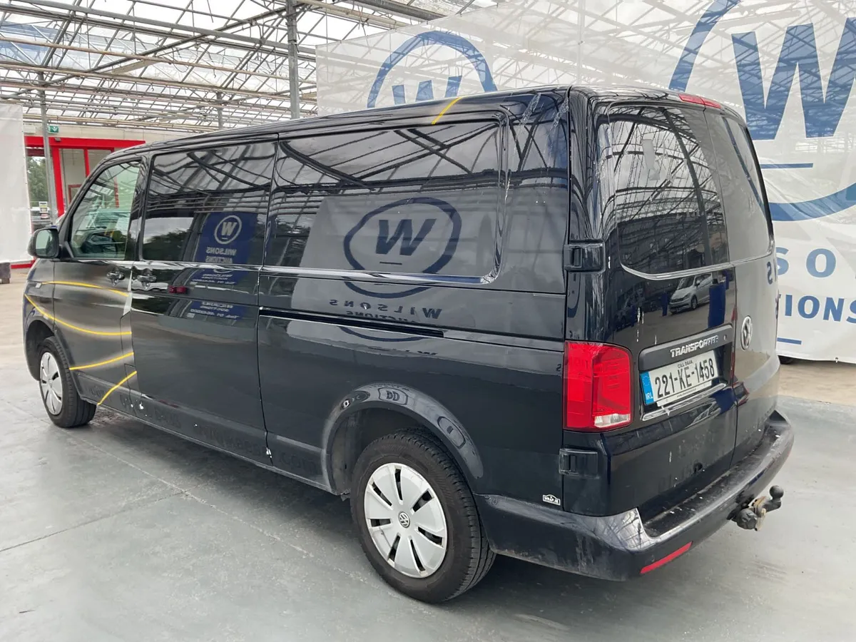 2022 Volkswagen Transporter in auction - Image 3
