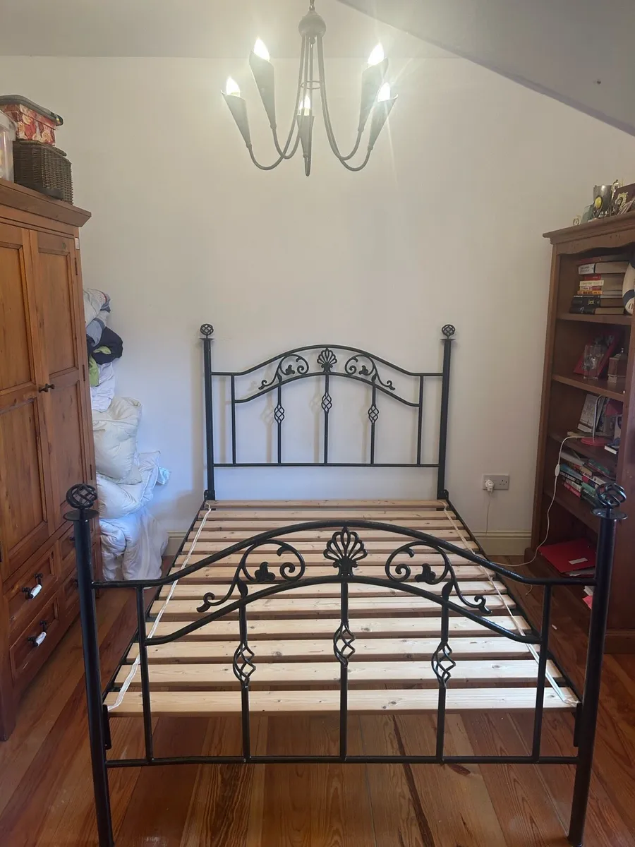 Bed frame - Image 3