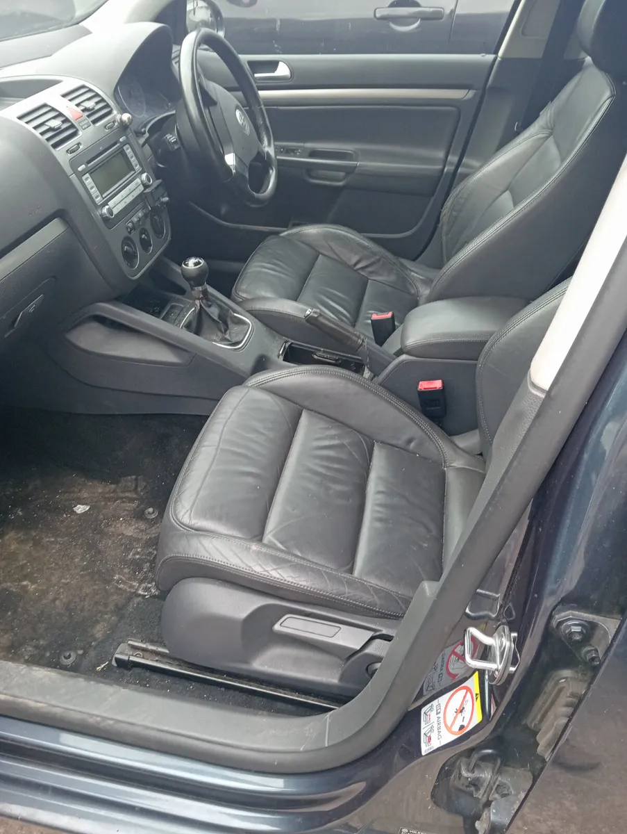 Volkswagen Golf 2008 2.0 tdi - Image 3