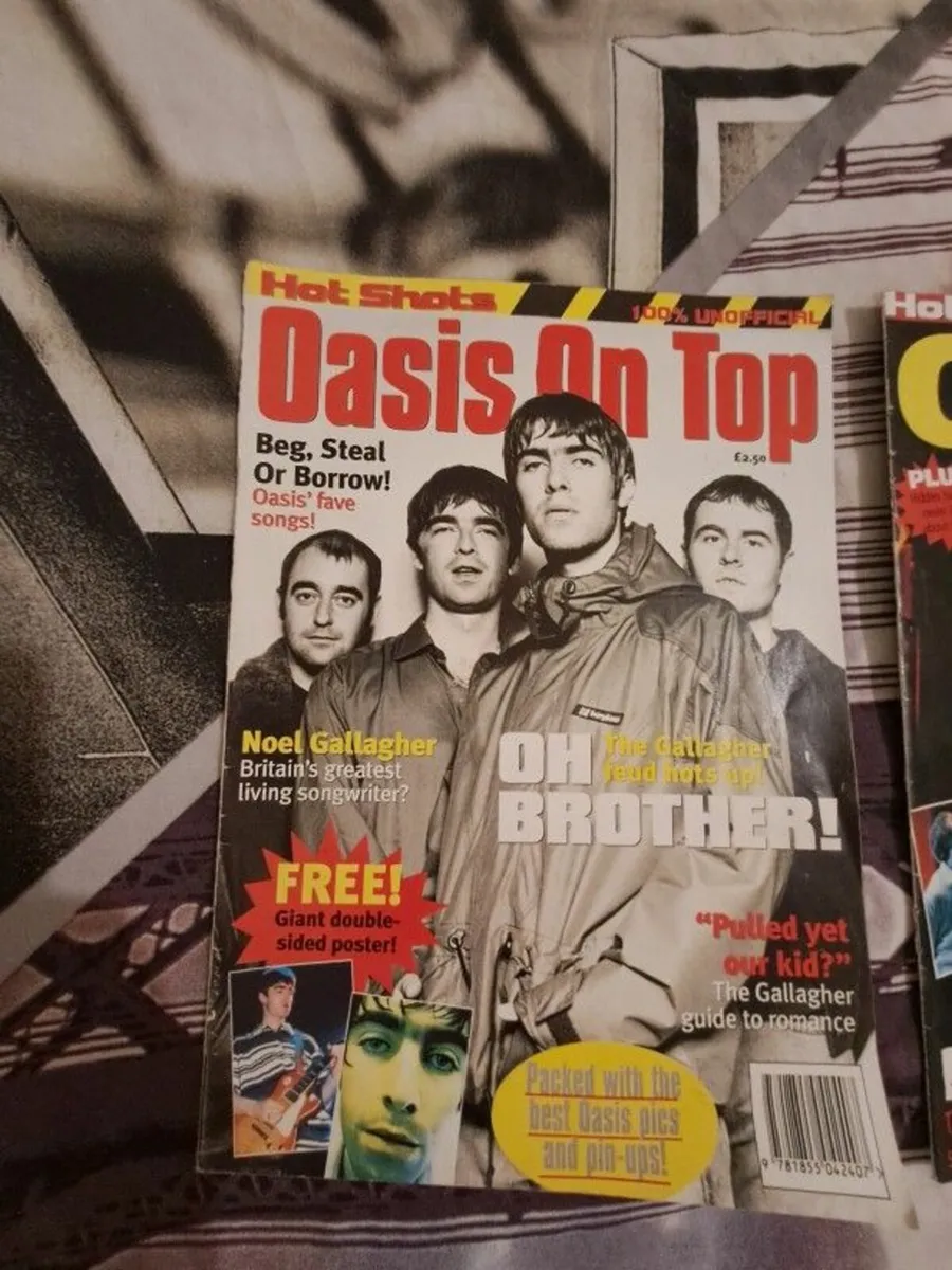 1990s Oasis band magazines mint rare - Image 2