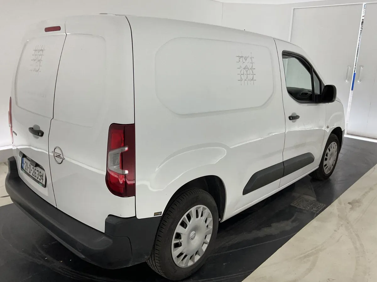 2021 Opel Combo in Auction - Image 4