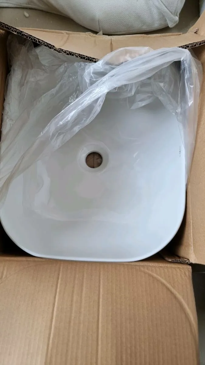 Bathroom Sink - Image 4