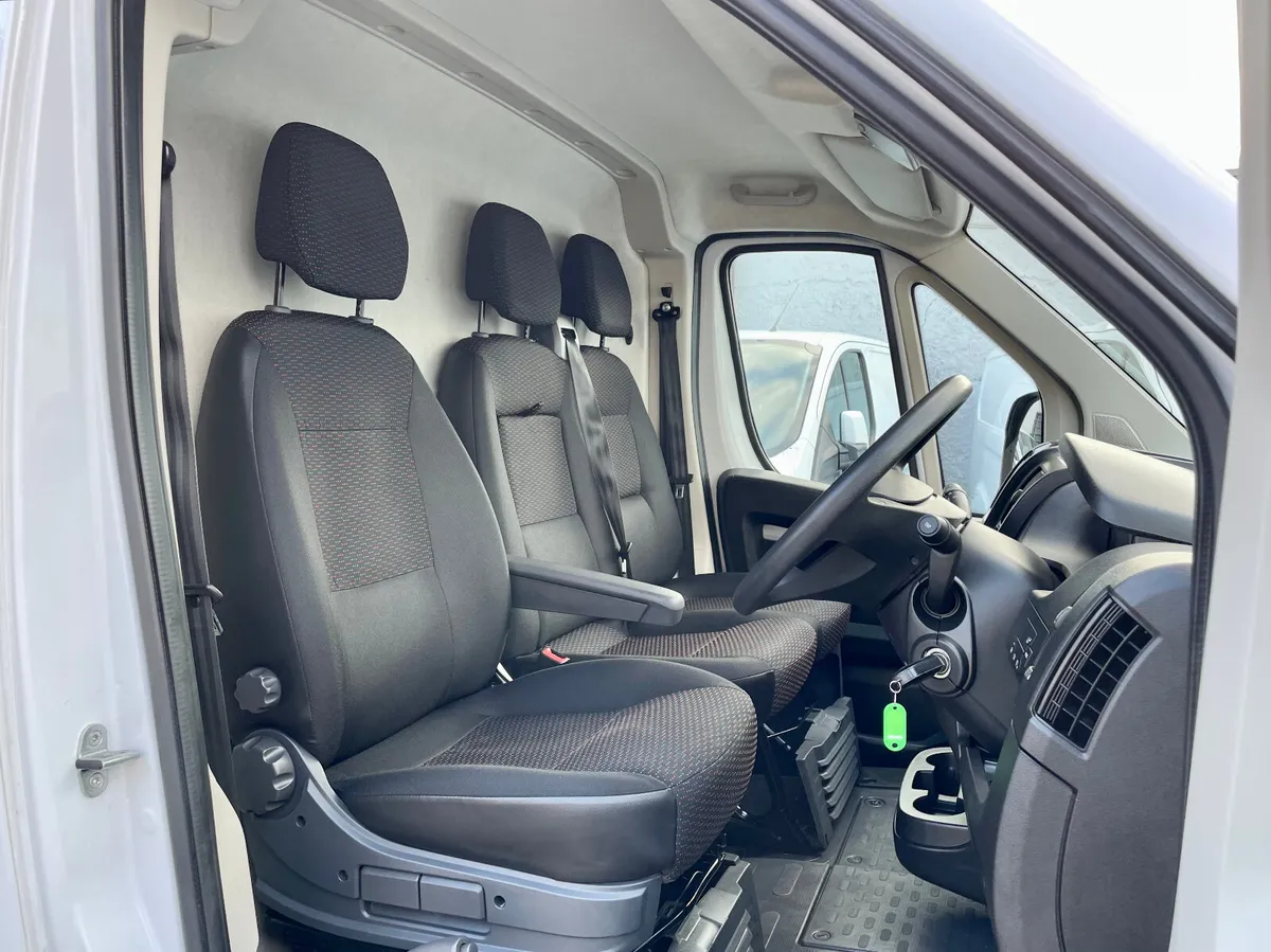Citroen Relay L3H2 Enterprise 2.2 HDI 140PS,2023 - Image 4