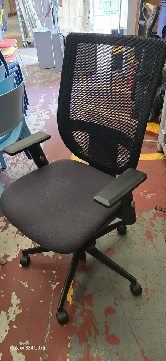 High back netback office chairs 10 available
