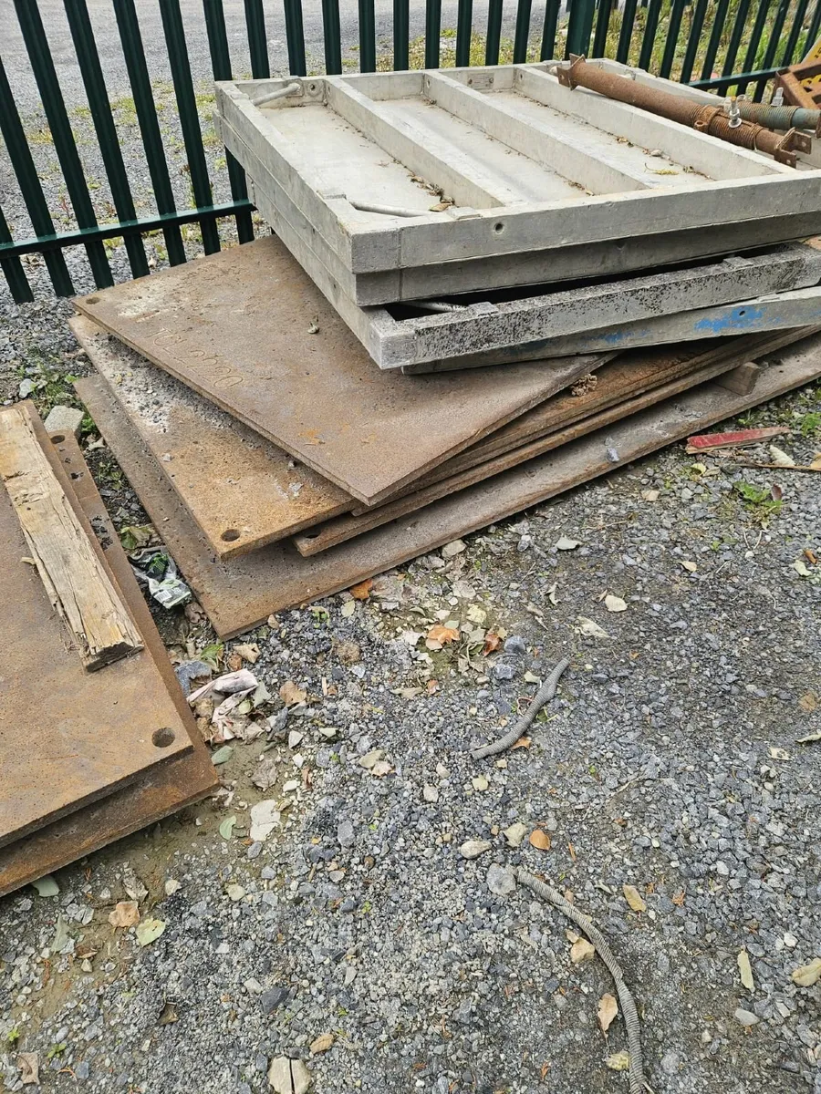 Road Plates - Image 2