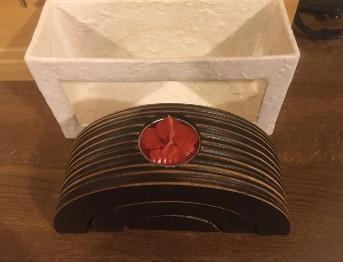 BRAND NEW Set of 3 Wooden Candle Holders in Box - Image 3