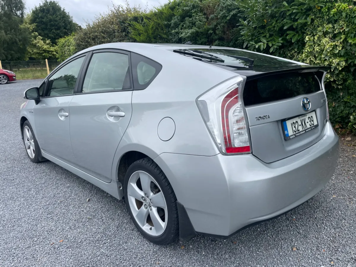 Toyota Prius 2013 - Image 3