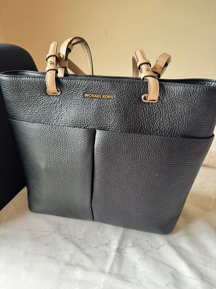 As New Michael Kors Handbag - Image 1