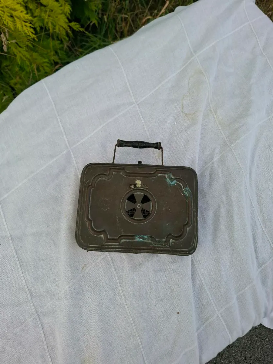 Feet coal warmer possible to post