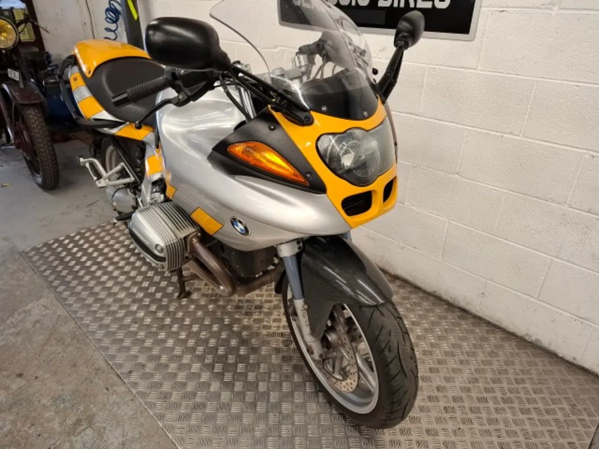BMW R1100 S  2002 - Image 2