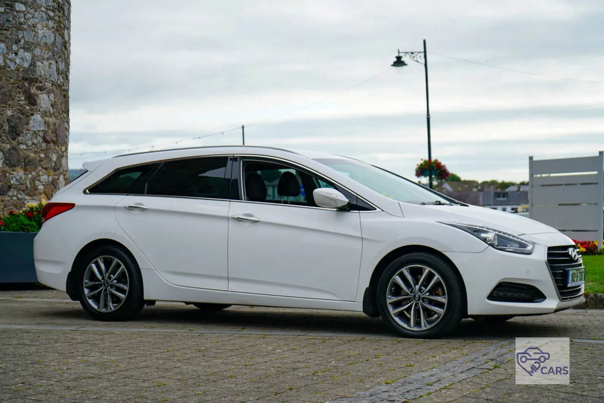Hyundai i40 estate - Image 3