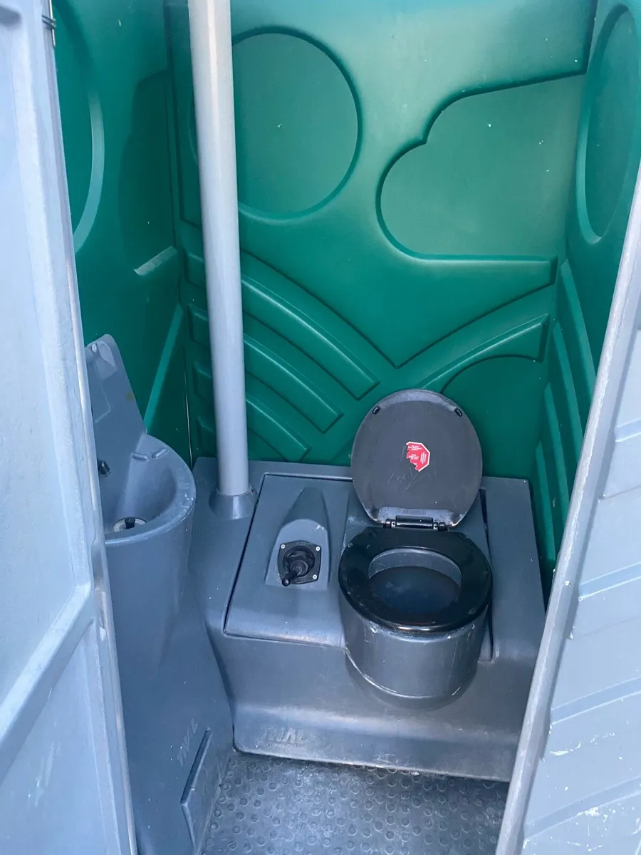 Chemical Loo Portaloo - Image 4