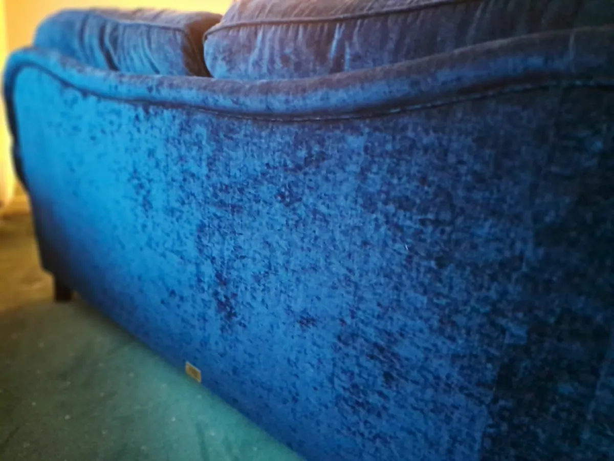 Sofa - Image 3