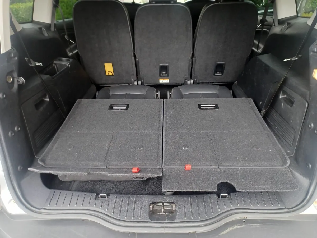 Ford S-Max 2012  Titanium    with  X pack  163 BHP - Image 3
