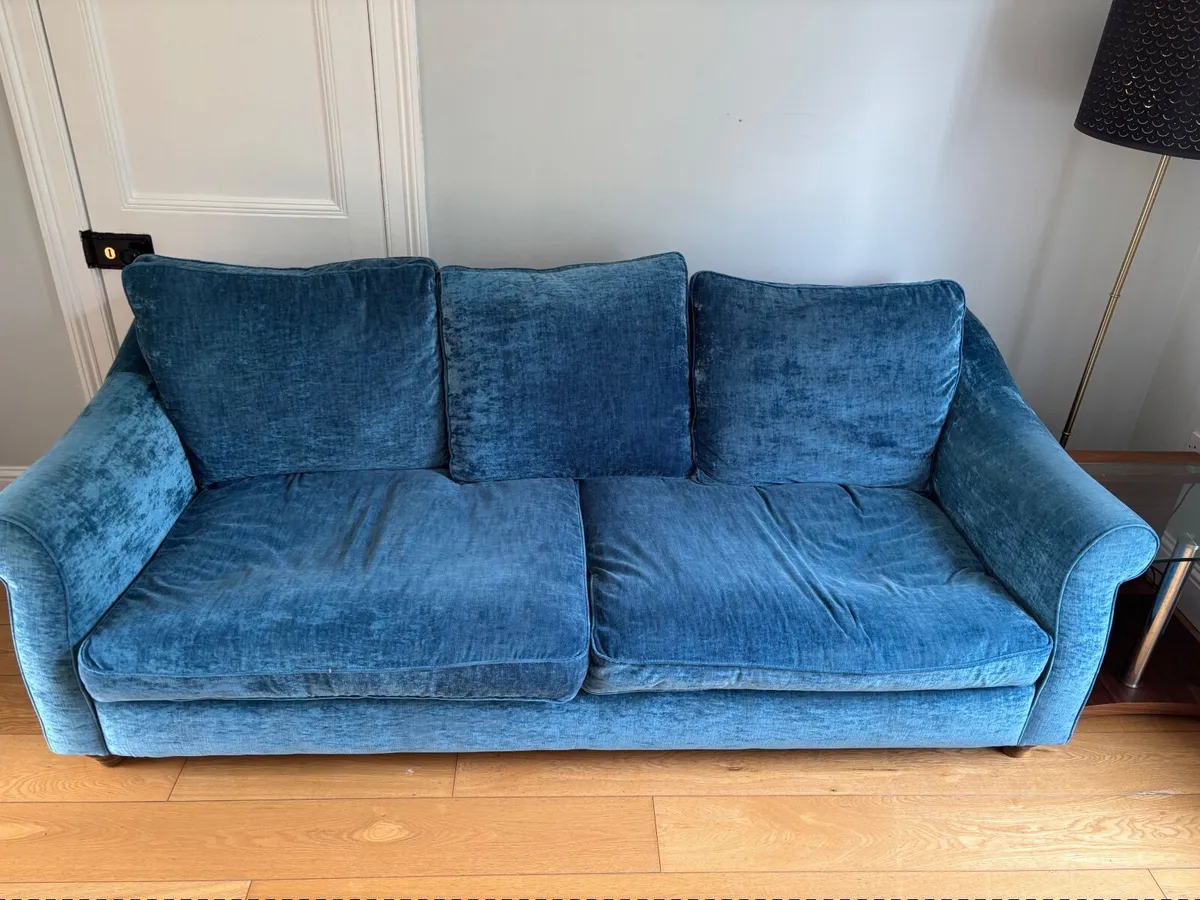 3 seater couch - Image 1
